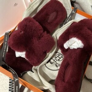 AUTHENTIC Hermes Oran Fluffy Sandals Size 40